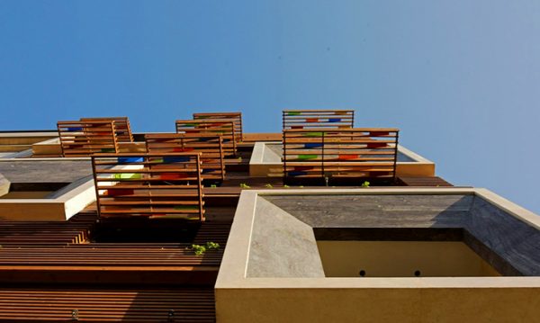 ترکیب معماری سنتی و مدرن در آپارتمانی در تهران